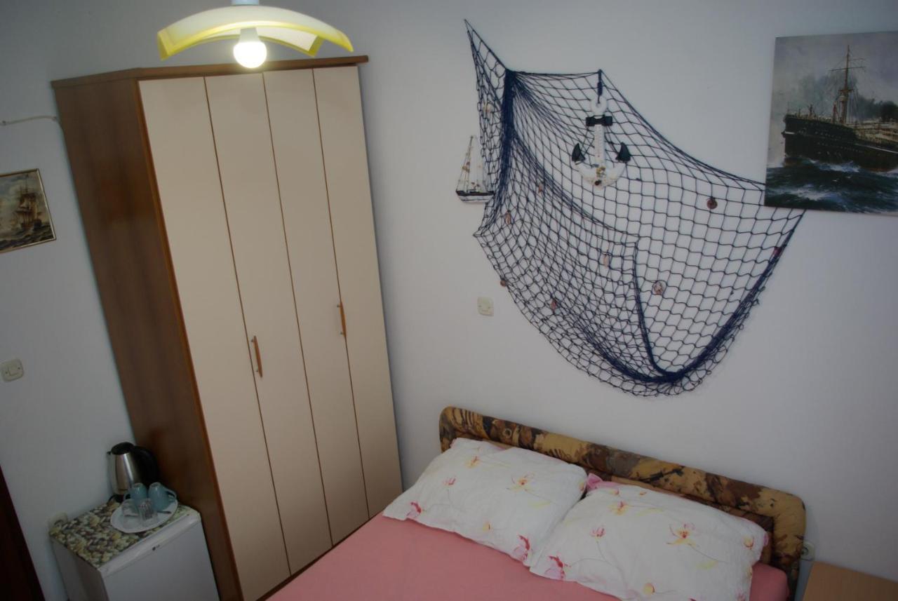 Rooms Tia Baska Voda Ngoại thất bức ảnh